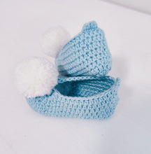 Carregar imagem no visualizador da galeria, Sapatinho Pompom azul/cru