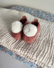 Carregar imagem no visualizador da galeria, Sapatinho telha/cru