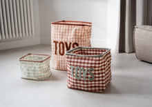 Carregar imagem no visualizador da galeria, Cesto Vichy vermelho