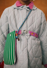 Carregar imagem no visualizador da galeria, Bolsa para telemóvel