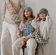 Carregar imagem no visualizador da galeria, Banana Bag branco/caramelo