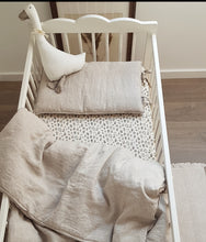 Carregar imagem no visualizador da galeria, Edredão com Almofada Linho