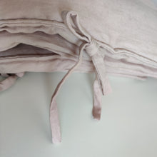 Carregar imagem no visualizador da galeria, Edredão com Almofada Linho