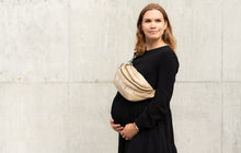 Carregar imagem no visualizador da galeria, Banana Bag On The Go bege