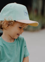 Cargar imagen en el visor de la galería, Boné Mini Aloé criança
