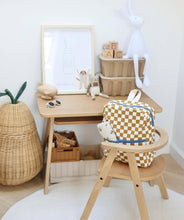Load image into Gallery viewer, Mochila infantil vichy
