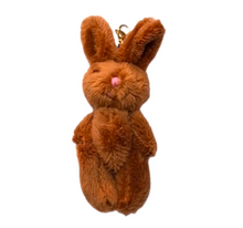 Carregar imagem no visualizador da galeria, Pendente Coelhinho Peluche
