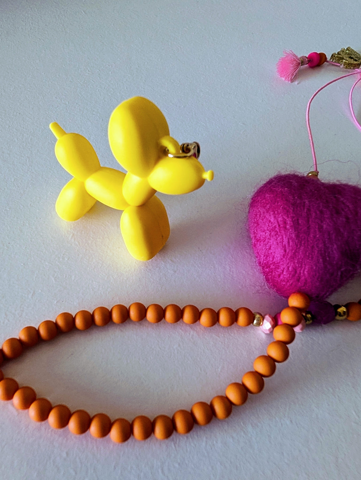 Pendente Cão Balão Amarelo